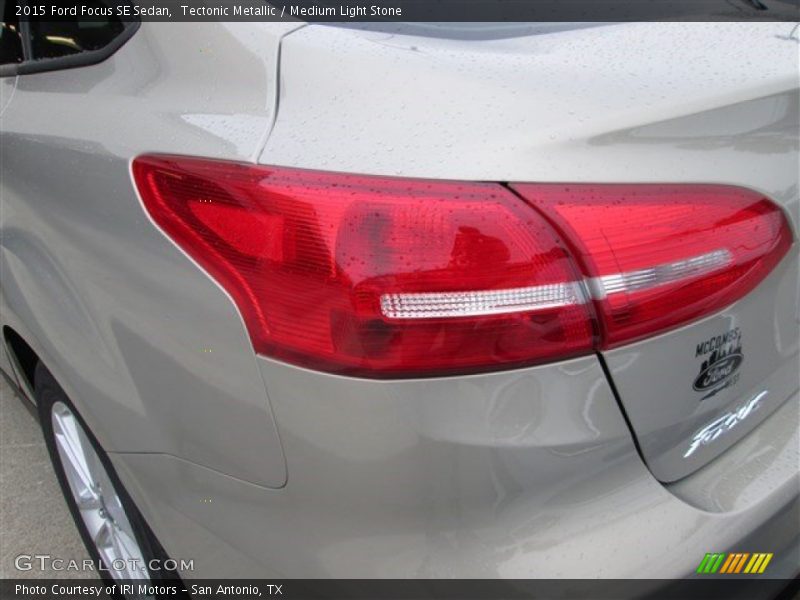 Tectonic Metallic / Medium Light Stone 2015 Ford Focus SE Sedan