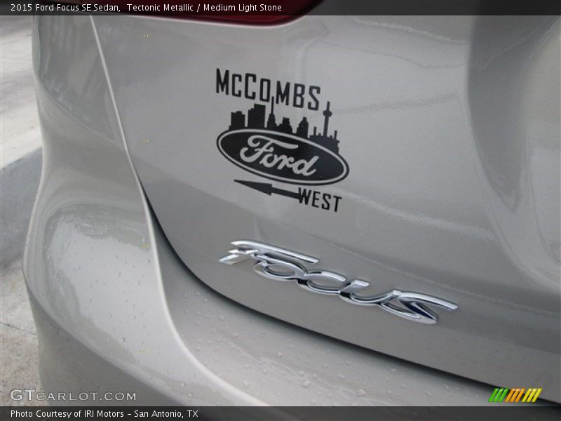 Tectonic Metallic / Medium Light Stone 2015 Ford Focus SE Sedan