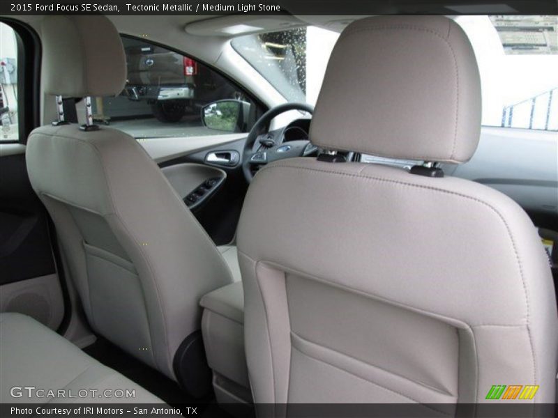 Tectonic Metallic / Medium Light Stone 2015 Ford Focus SE Sedan