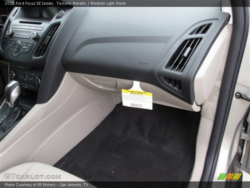 Tectonic Metallic / Medium Light Stone 2015 Ford Focus SE Sedan