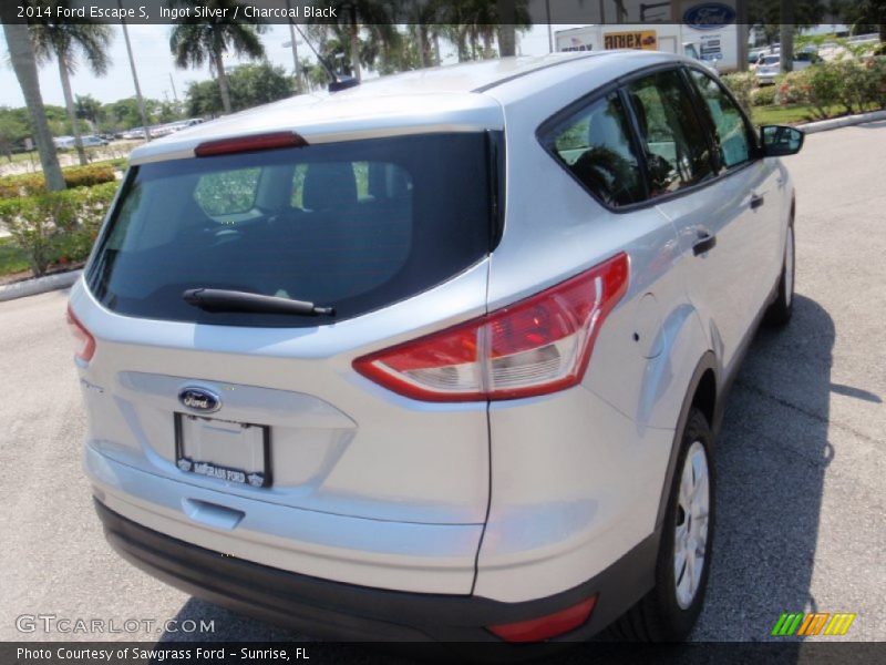 Ingot Silver / Charcoal Black 2014 Ford Escape S
