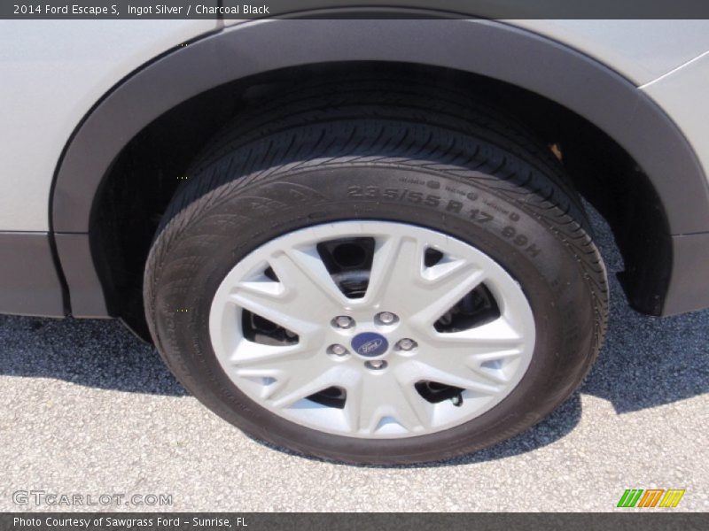 Ingot Silver / Charcoal Black 2014 Ford Escape S