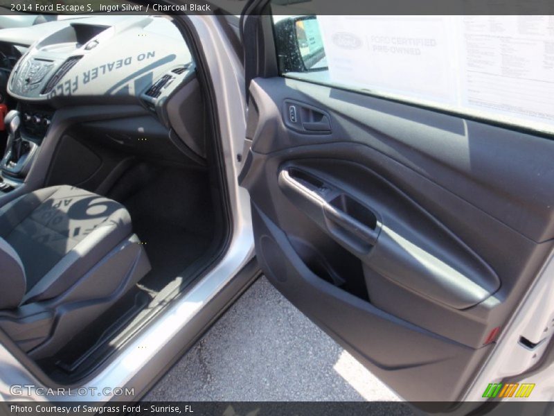 Ingot Silver / Charcoal Black 2014 Ford Escape S