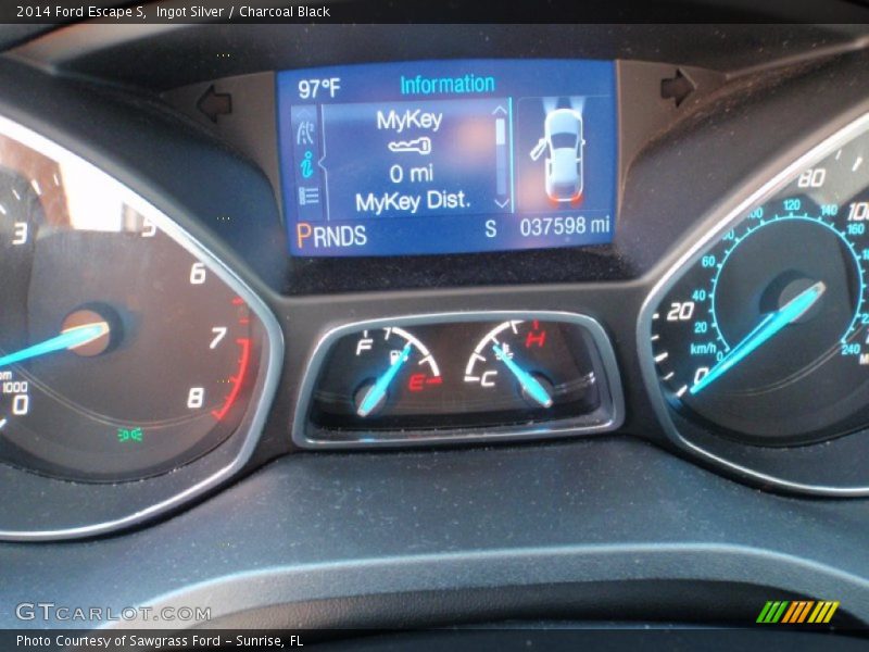 Ingot Silver / Charcoal Black 2014 Ford Escape S