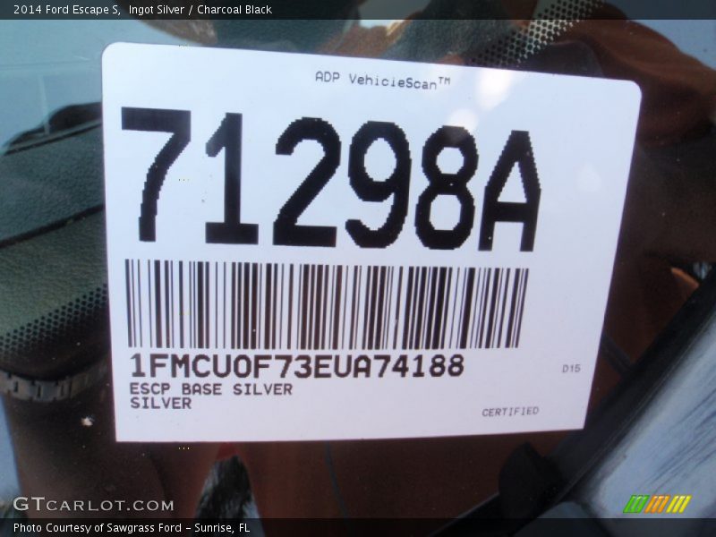 Ingot Silver / Charcoal Black 2014 Ford Escape S