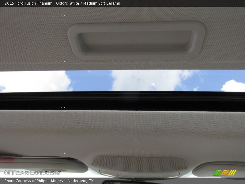 Oxford White / Medium Soft Ceramic 2015 Ford Fusion Titanium