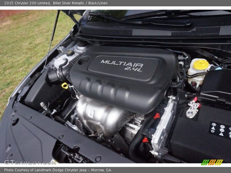 Billet Silver Metallic / Black/Linen 2015 Chrysler 200 Limited