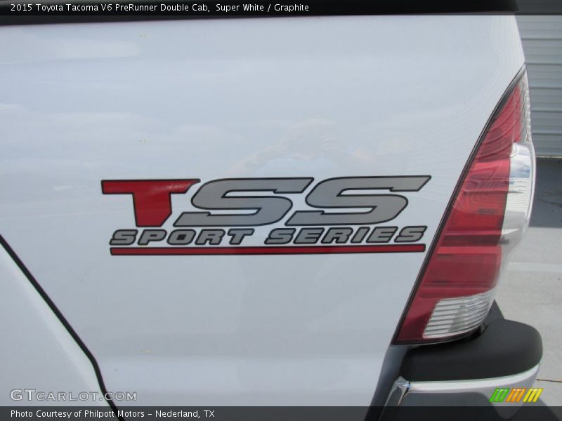 Super White / Graphite 2015 Toyota Tacoma V6 PreRunner Double Cab