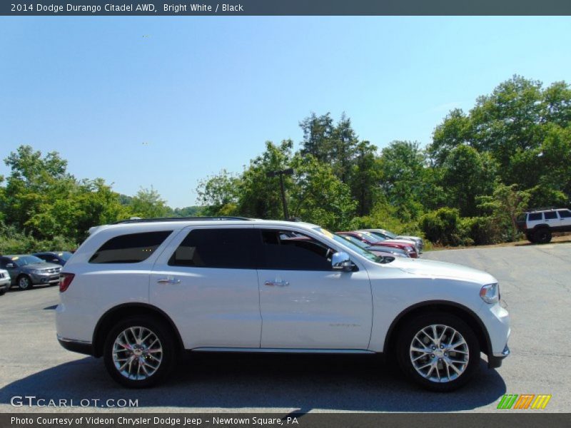 Bright White / Black 2014 Dodge Durango Citadel AWD