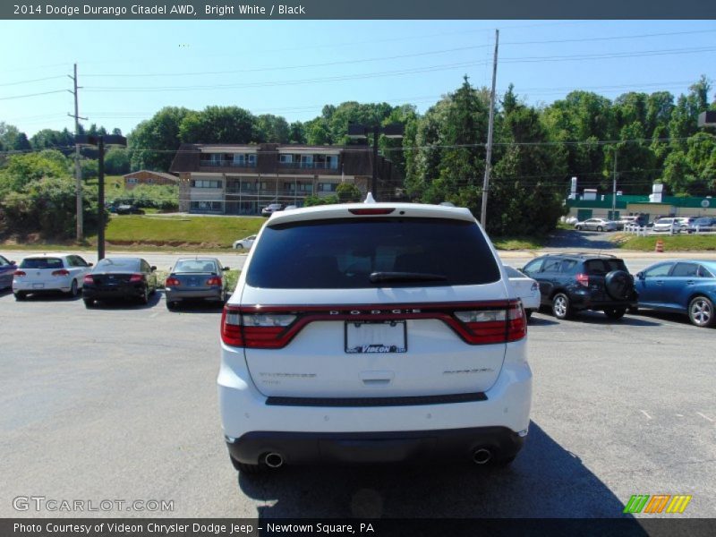 Bright White / Black 2014 Dodge Durango Citadel AWD