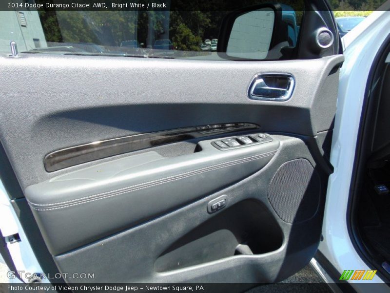 Bright White / Black 2014 Dodge Durango Citadel AWD