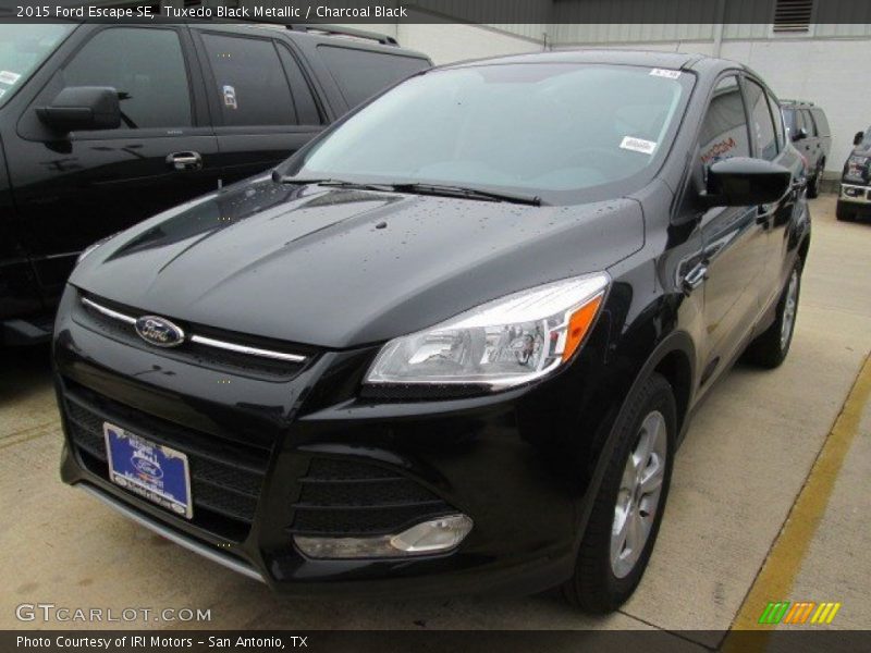 Tuxedo Black Metallic / Charcoal Black 2015 Ford Escape SE