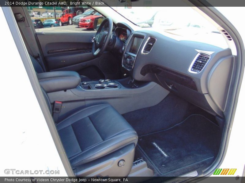 Bright White / Black 2014 Dodge Durango Citadel AWD