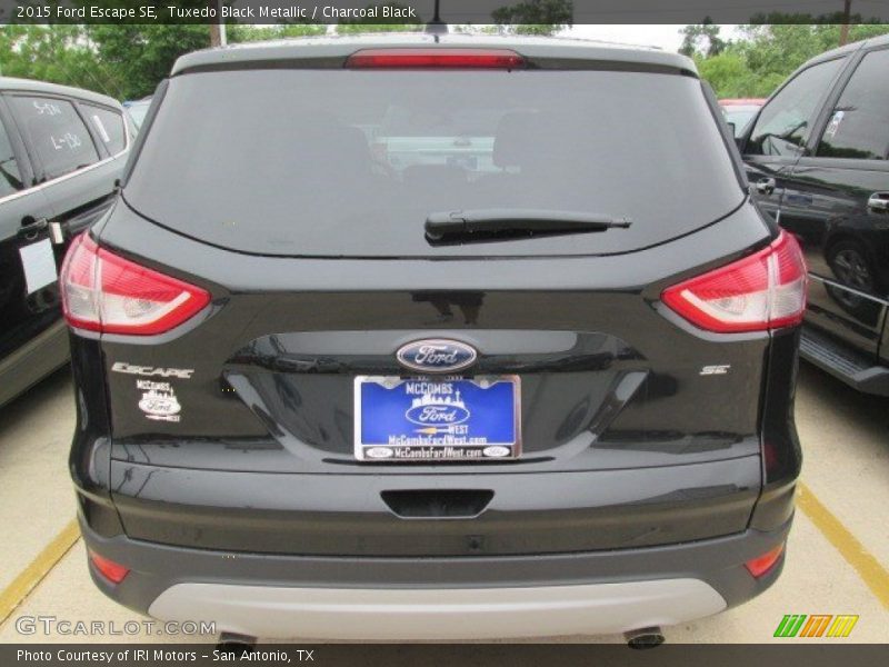 Tuxedo Black Metallic / Charcoal Black 2015 Ford Escape SE