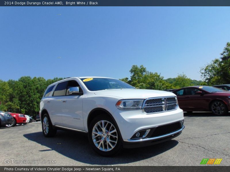 Bright White / Black 2014 Dodge Durango Citadel AWD