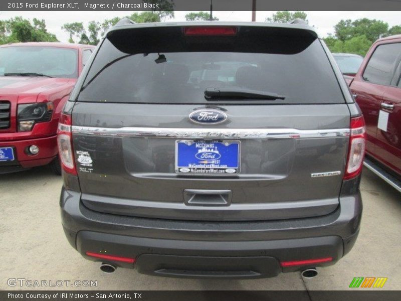 Magnetic / Charcoal Black 2015 Ford Explorer XLT