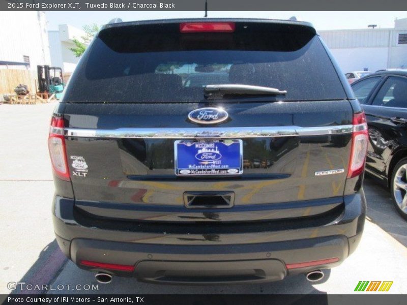 Tuxedo Black / Charcoal Black 2015 Ford Explorer XLT