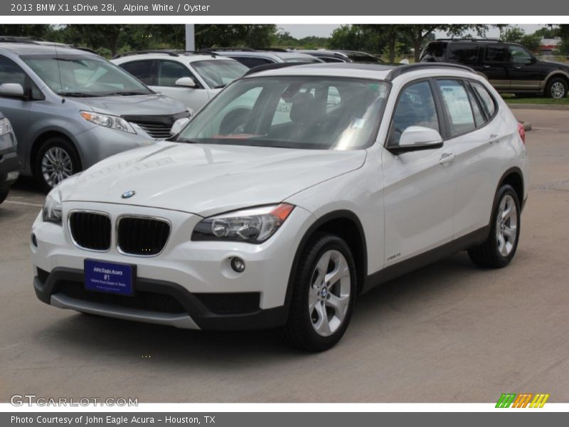 Alpine White / Oyster 2013 BMW X1 sDrive 28i