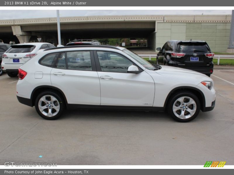 Alpine White / Oyster 2013 BMW X1 sDrive 28i