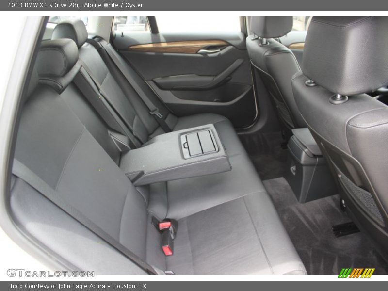 Alpine White / Oyster 2013 BMW X1 sDrive 28i