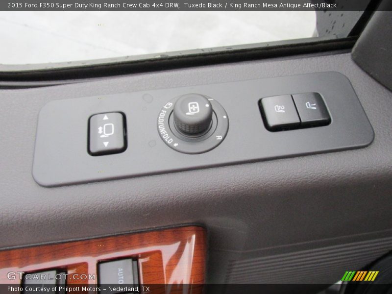Tuxedo Black / King Ranch Mesa Antique Affect/Black 2015 Ford F350 Super Duty King Ranch Crew Cab 4x4 DRW