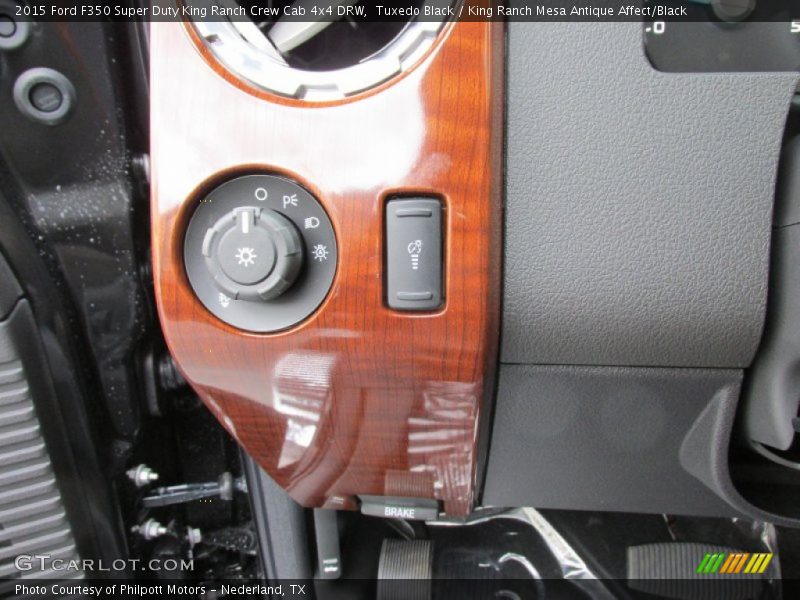 Tuxedo Black / King Ranch Mesa Antique Affect/Black 2015 Ford F350 Super Duty King Ranch Crew Cab 4x4 DRW