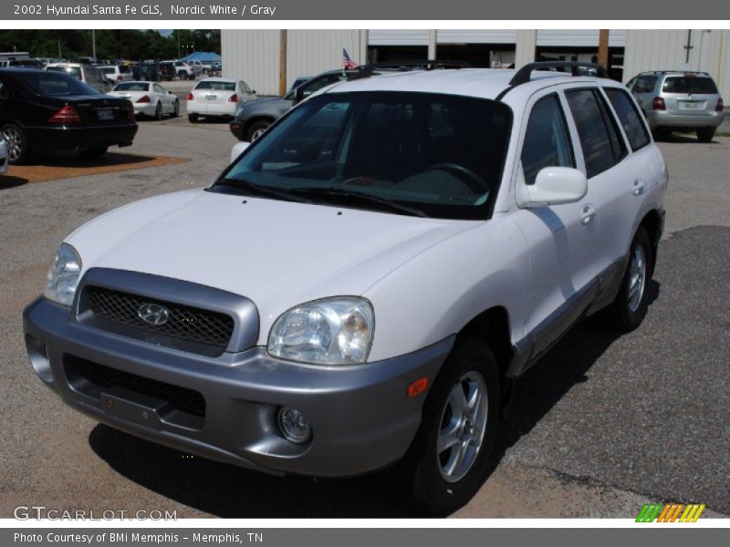 Nordic White / Gray 2002 Hyundai Santa Fe GLS