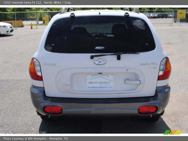 Nordic White / Gray 2002 Hyundai Santa Fe GLS