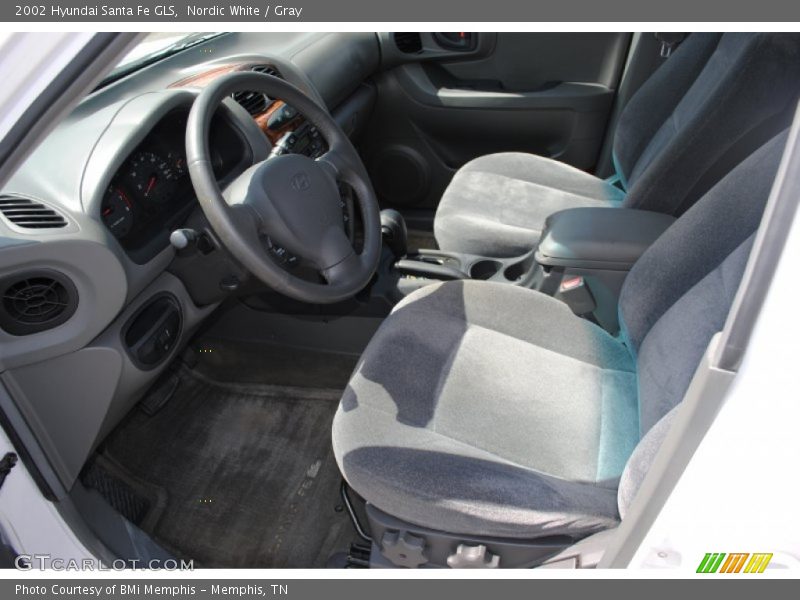 Nordic White / Gray 2002 Hyundai Santa Fe GLS