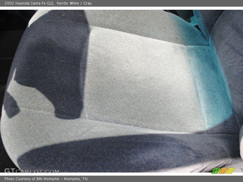 Nordic White / Gray 2002 Hyundai Santa Fe GLS