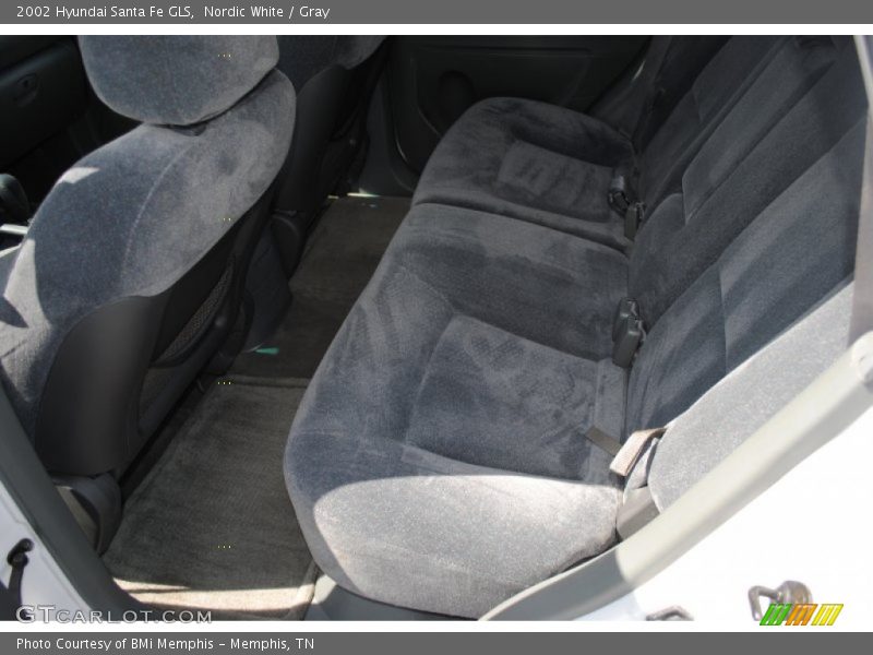 Nordic White / Gray 2002 Hyundai Santa Fe GLS