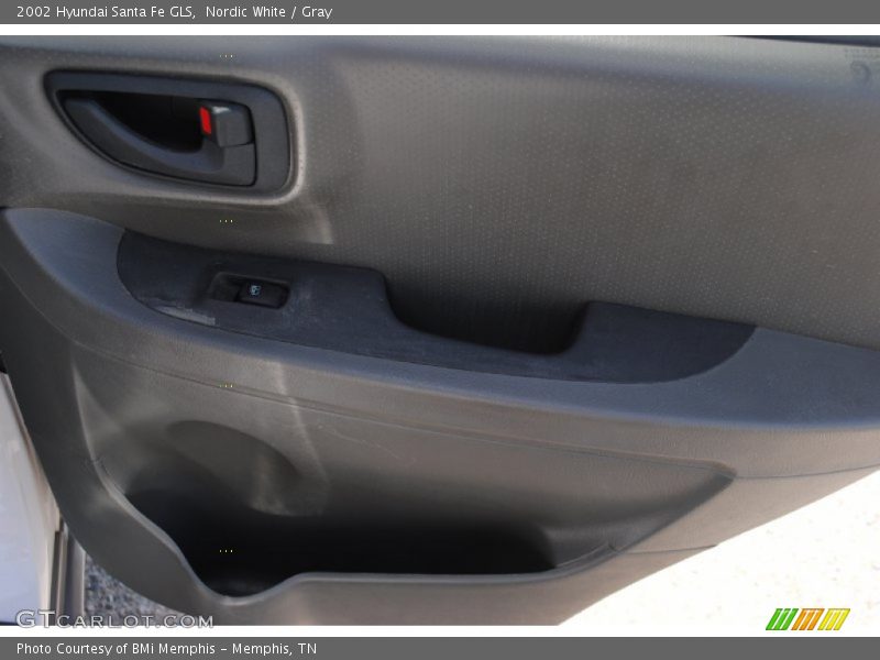 Nordic White / Gray 2002 Hyundai Santa Fe GLS