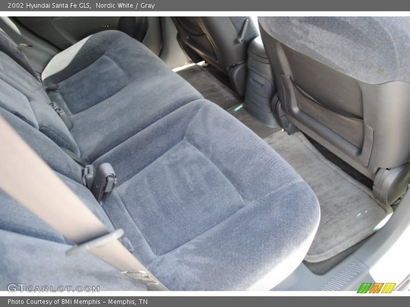 Nordic White / Gray 2002 Hyundai Santa Fe GLS