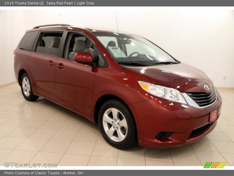 Salsa Red Pearl / Light Gray 2014 Toyota Sienna LE