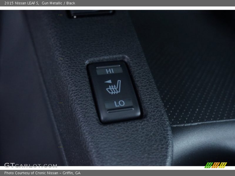 Gun Metallic / Black 2015 Nissan LEAF S