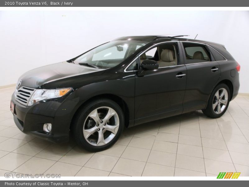 Front 3/4 View of 2010 Venza V6