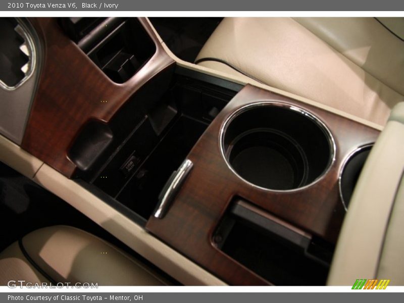 Black / Ivory 2010 Toyota Venza V6
