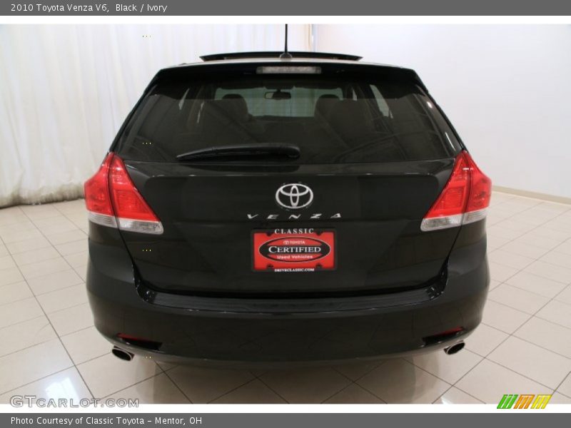 Black / Ivory 2010 Toyota Venza V6