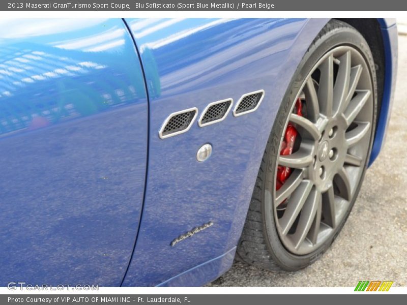 Blu Sofisticato (Sport Blue Metallic) / Pearl Beige 2013 Maserati GranTurismo Sport Coupe