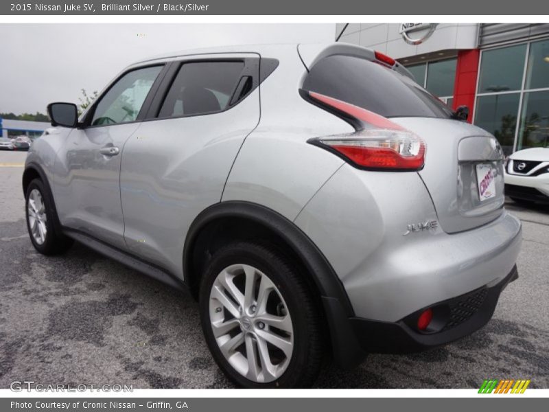 Brilliant Silver / Black/Silver 2015 Nissan Juke SV