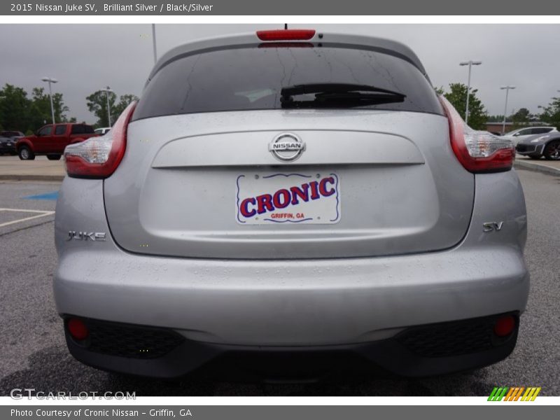 Brilliant Silver / Black/Silver 2015 Nissan Juke SV