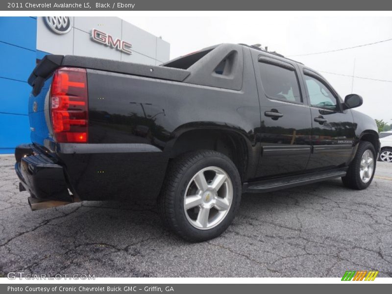 Black / Ebony 2011 Chevrolet Avalanche LS