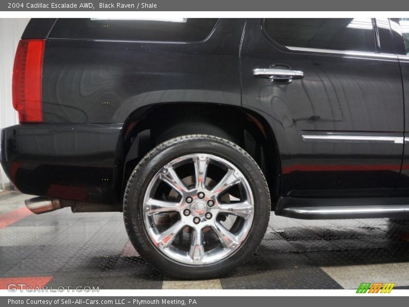 Black Raven / Shale 2004 Cadillac Escalade AWD