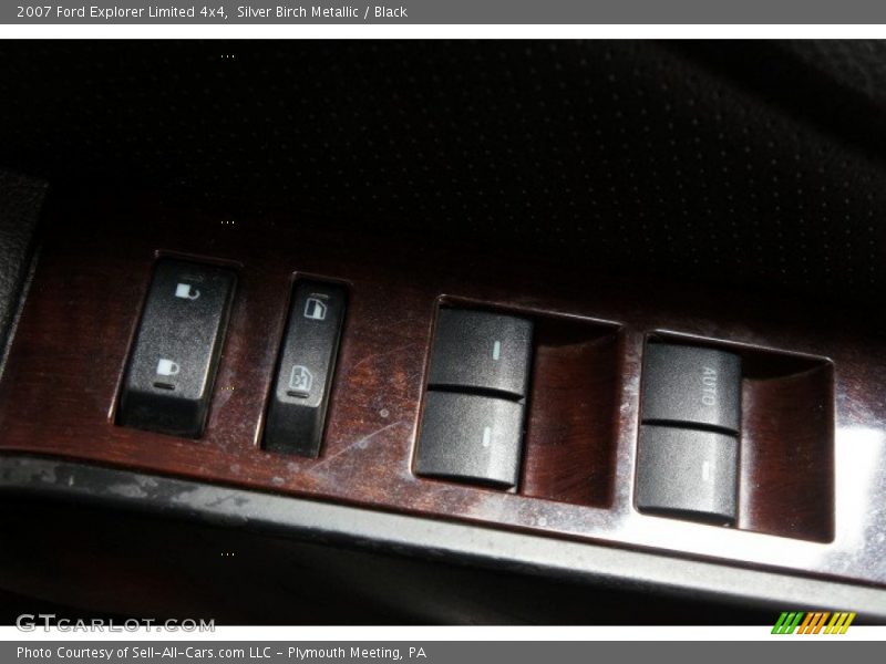 Silver Birch Metallic / Black 2007 Ford Explorer Limited 4x4