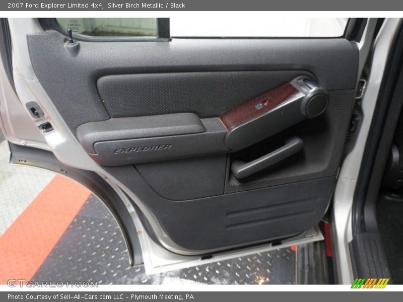 Silver Birch Metallic / Black 2007 Ford Explorer Limited 4x4