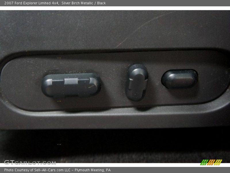 Silver Birch Metallic / Black 2007 Ford Explorer Limited 4x4