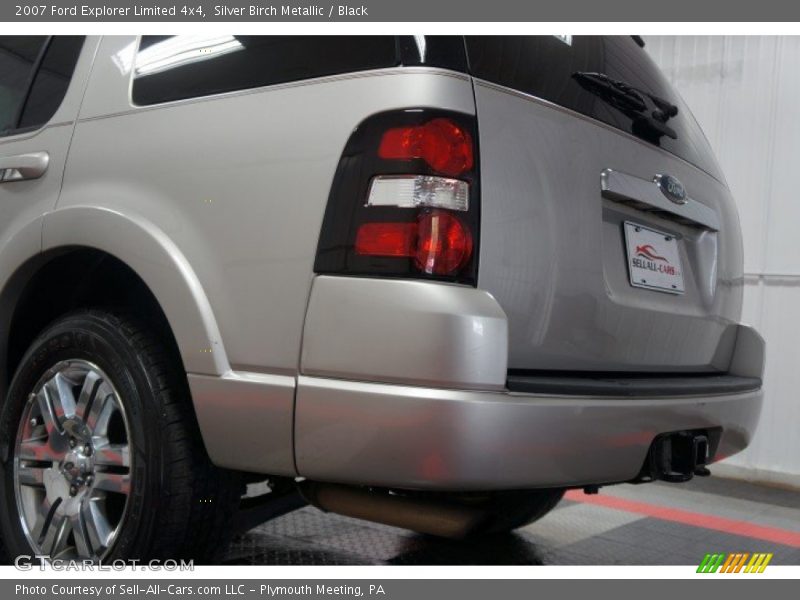 Silver Birch Metallic / Black 2007 Ford Explorer Limited 4x4