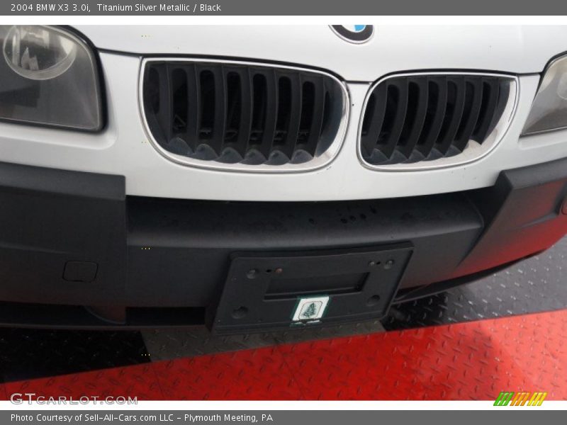 Titanium Silver Metallic / Black 2004 BMW X3 3.0i
