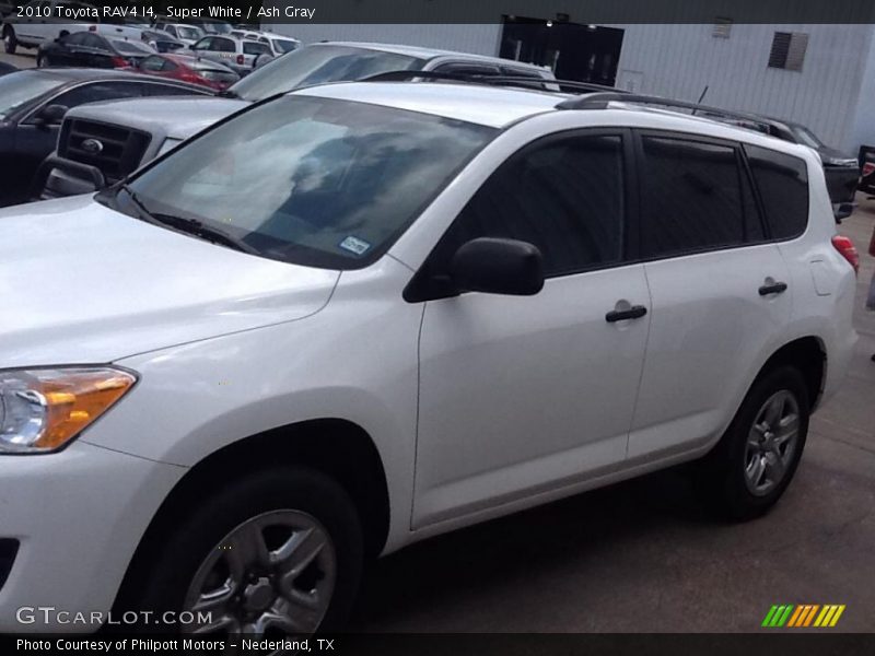 Super White / Ash Gray 2010 Toyota RAV4 I4