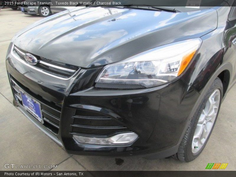 Tuxedo Black Metallic / Charcoal Black 2015 Ford Escape Titanium